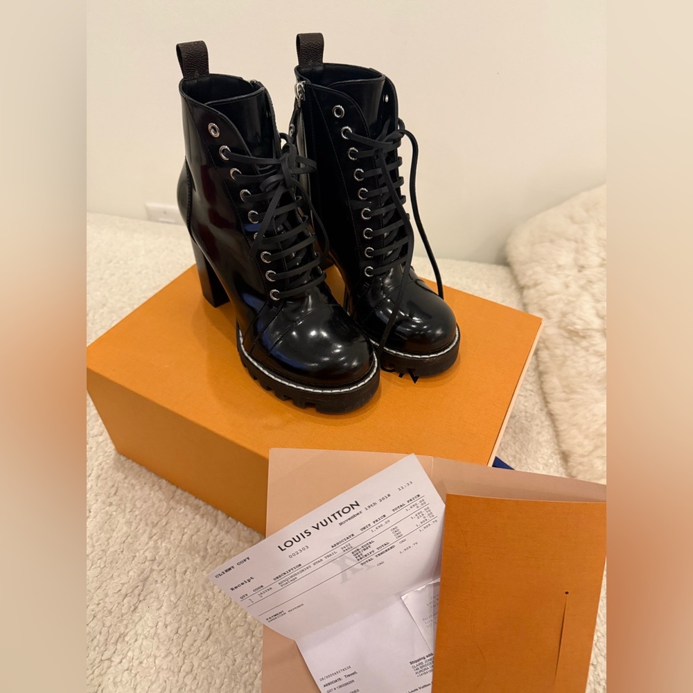 Louis Vuitton Star Trail Ankle Boots size 38